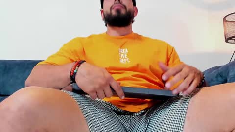 Snapshot of jakeskye chatting on January 14, 3:01 am JakeSkye online show from January 14, 3:01 am