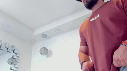 Snapshot of jakeskye chatting on January 17, 9:50 pm JakeSkye online show from January 17, 9:50 pm