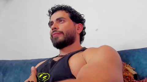 Snapshot of jakeskye chatting on February 18, 2:38 am JakeSkye online show from February 18, 2:38 am