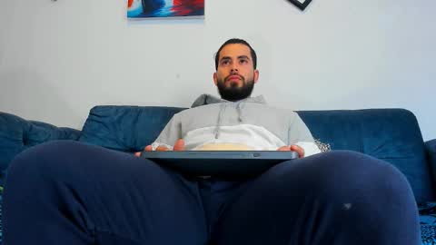 Snapshot of jakeskye chatting on October 18, 11:55 am JakeSkye online show from October 18, 11:55 am