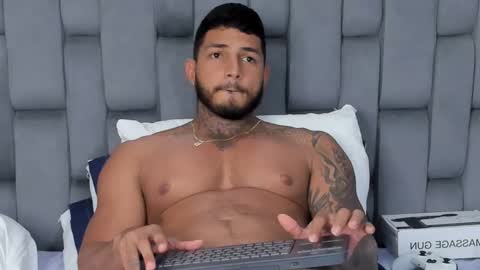 Snapshot of jaketayler10 chatting on February 25, 3:42 am my name is sebas If you come here dont hesitate to say hello Im a guy who really likes having conversations and having hot online show from February 25, 3:42 am