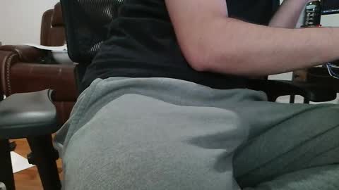 Snapshot of jakeyj2525 chatting on November 28, 3:09 am Jakeyj2525 online show from November 28, 3:09 am