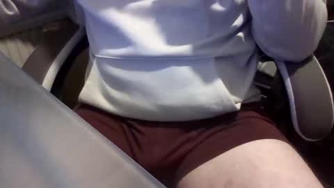 jakieg010 online show from April 8, 1:16 am