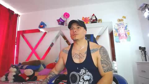 Snapshot of jakson_hot chatting on January 6, 6:20 pm pipe online show from January 6, 6:20 pm