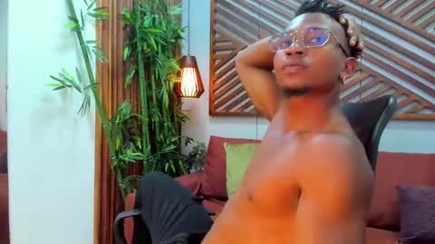 Snapshot of jamalmyst_ chatting on March 1, 11:26 pm online show from March 1, 11:26 pm