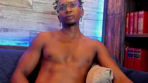 Snapshot of jamalmyst_ chatting on March 9, 2:07 am online show from March 9, 2:07 am