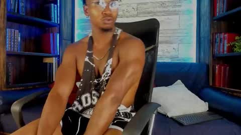 Snapshot of jamalmyst_ chatting on November 5, 4:12 am online show from November 5, 4:12 am