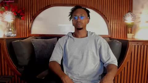 Snapshot of jamalmyst_ chatting on November 26, 2:12 am online show from November 26, 2:12 am