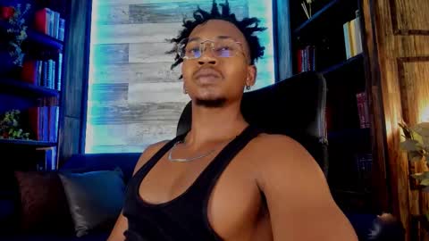 Snapshot of jamalmyst_ chatting on December 5, 4:43 am online show from December 5, 4:43 am