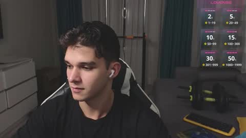 Snapshot of james_friends chatting on October 19, 7:47 pm James online show from October 19, 7:47 pm