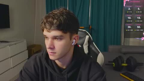 James online show from October 28, 9:39 pm