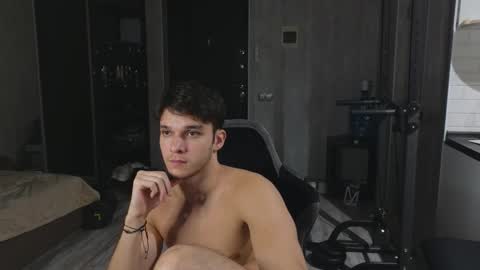 James online show from March 8, 11:30 pm