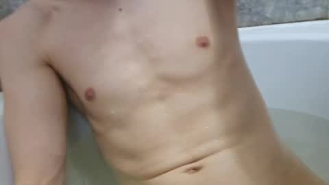 Snapshot of james_mil chatting on March 2, 7:12 pm James online show from March 2, 7:12 pm