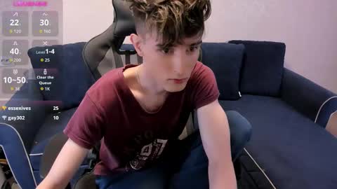 Snapshot of james_mil chatting on September 11, 7:58 pm James online show from September 11, 7:58 pm