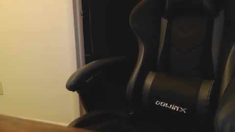 James online show from November 21, 7:56 pm