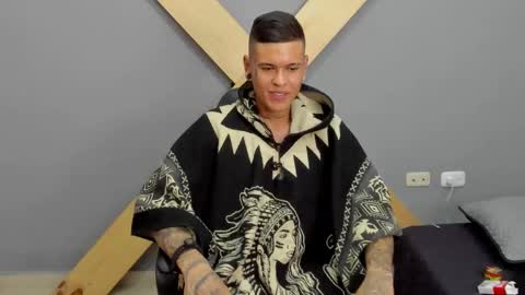 Jamesinked  online show from December 18, 6:46 pm