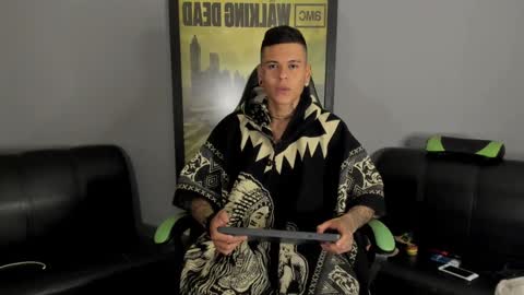 Jamesinked  online show from December 20, 1:58 am