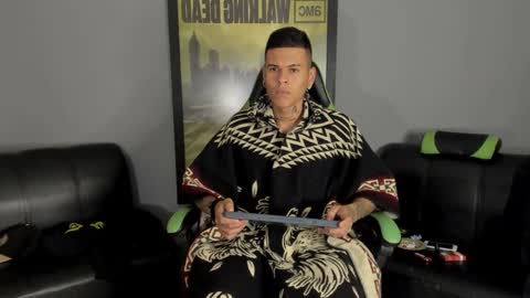 Jamesinked  online show from December 23, 4:22 am