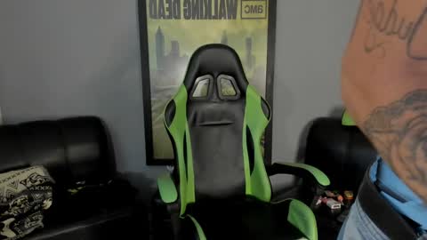 Jamesinked  online show from December 30, 4:19 pm