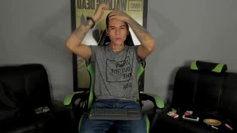 Jamesinked  online show from February 3, 2:03 am