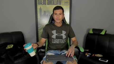 Jamesinked  online show from February 11, 9:56 pm