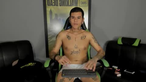 Jamesinked  online show from February 15, 2:37 am