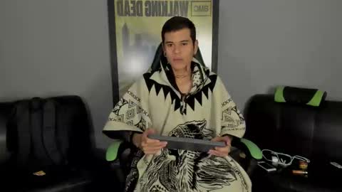 Jamesinked  online show from February 20, 10:48 pm