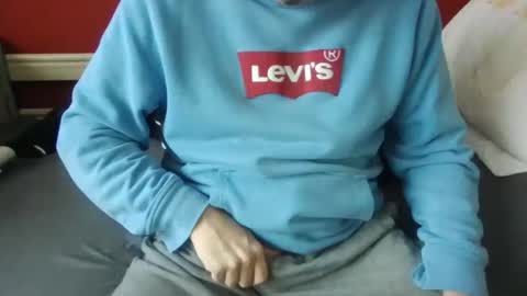 jamesjimi online show from December 4, 10:57 am