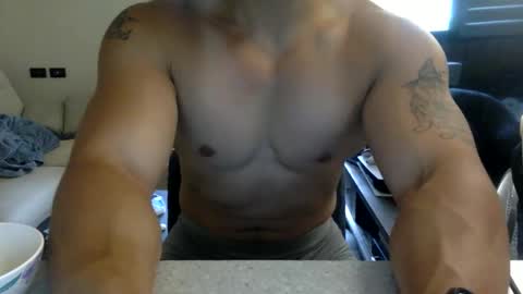 Snapshot of jamesmo820913 chatting on September 22, 3:08 am jamesmo820913 online show from September 22, 3:08 am