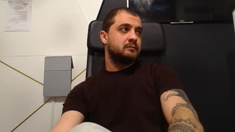 Snapshot of jamesmyersx chatting on November 17, 5:57 am JamesMyers online show from November 17, 5:57 am