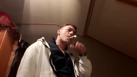 Snapshot of jamessisi chatting on October 5, 6:28 pm jamessisi online show from October 5, 6:28 pm