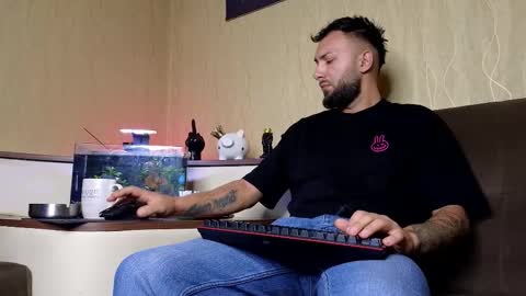 Robbie online show from September 19, 7:54 am