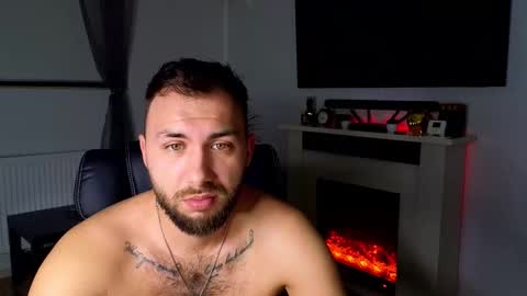 Robbie online show from November 24, 6:35 am