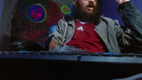 Jammes. online show from January 19, 1:22 pm