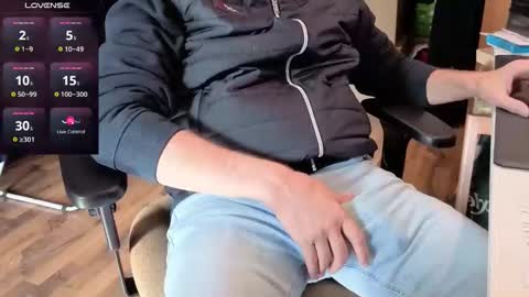 Snapshot of jan_martin chatting on October 16, 9:54 am Jan Martin online show from October 16, 9:54 am