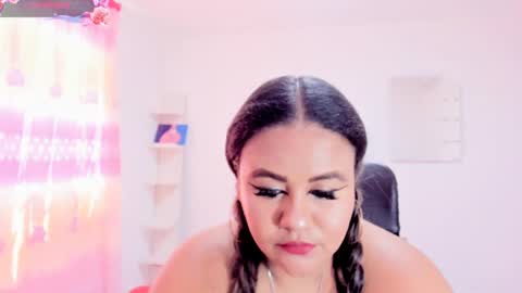 jan_milkhot online show from January 19, 6:00 pm