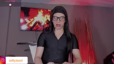 Snapshot of jan_zinmerman chatting on October 24, 3:25 am Danna varisheli online show from October 24, 3:25 am