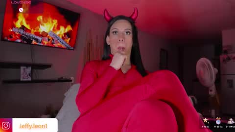 Snapshot of jan_zinmerman chatting on November 30, 5:44 am Danna varisheli online show from November 30, 5:44 am