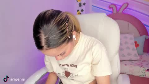 Snapshot of jana_parissi chatting on December 20, 9:44 pm Jana online show from December 20, 9:44 pm