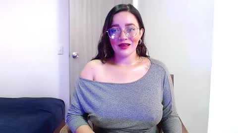 Snapshot of jane_and_paul1 chatting on January 19, 10:49 pm    online show from January 19, 10:49 pm