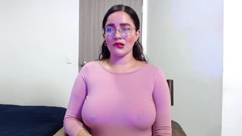 Snapshot of jane_and_paul1 chatting on February 20, 10:59 pm    online show from February 20, 10:59 pm