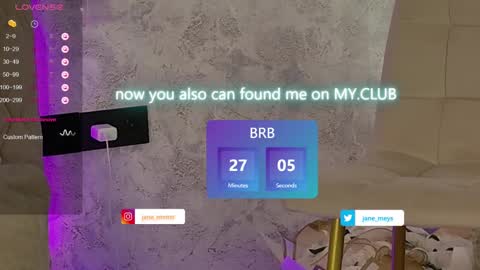 Snapshot of jane_meys chatting on January 10, 8:07 am your kitty JANE roawww online show from January 10, 8:07 am