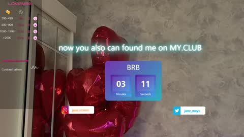 Snapshot of jane_meys chatting on February 19, 11:28 am your kitty JANE roawww online show from February 19, 11:28 am