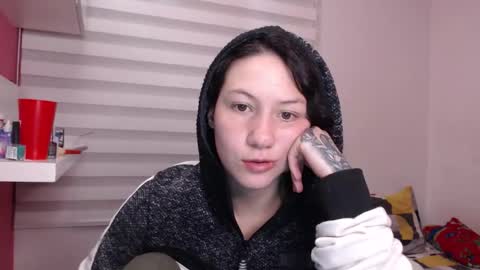 Snapshot of jane_r chatting on October 25, 12:07 am Jane online show from October 25, 12:07 am