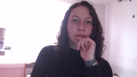 Snapshot of jane_r chatting on November 6, 8:43 pm Jane online show from November 6, 8:43 pm