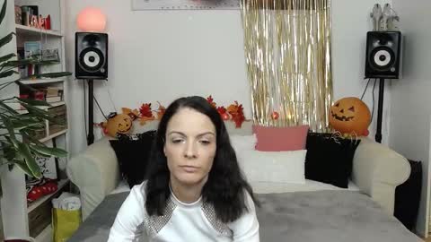 Snapshot of janedejay chatting on November 3, 8:10 pm JaneDejay online show from November 3, 8:10 pm