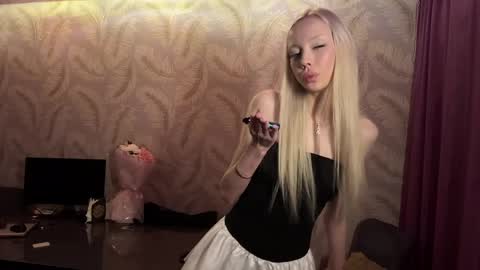 Jane online show from April 30, 8:26 pm