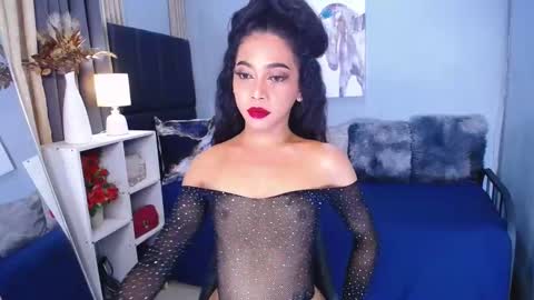 janemonet online show from December 8, 6:33 am