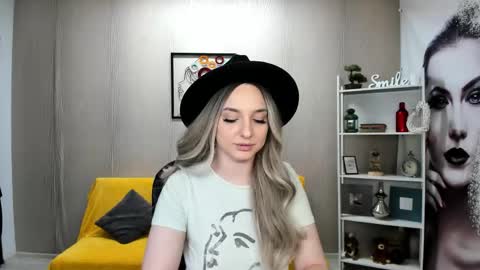 Snapshot of jaquelinlaurent chatting on September 30, 6:57 pm JaquelinLaurent online show from September 30, 6:57 pm