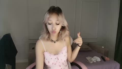 Jasmine online show from May 23, 1:26 pm